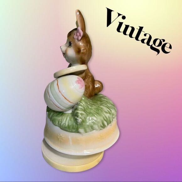 Vintage Music Box Porcelain Easter Bunny Painting Morning - Picture 2 of 5